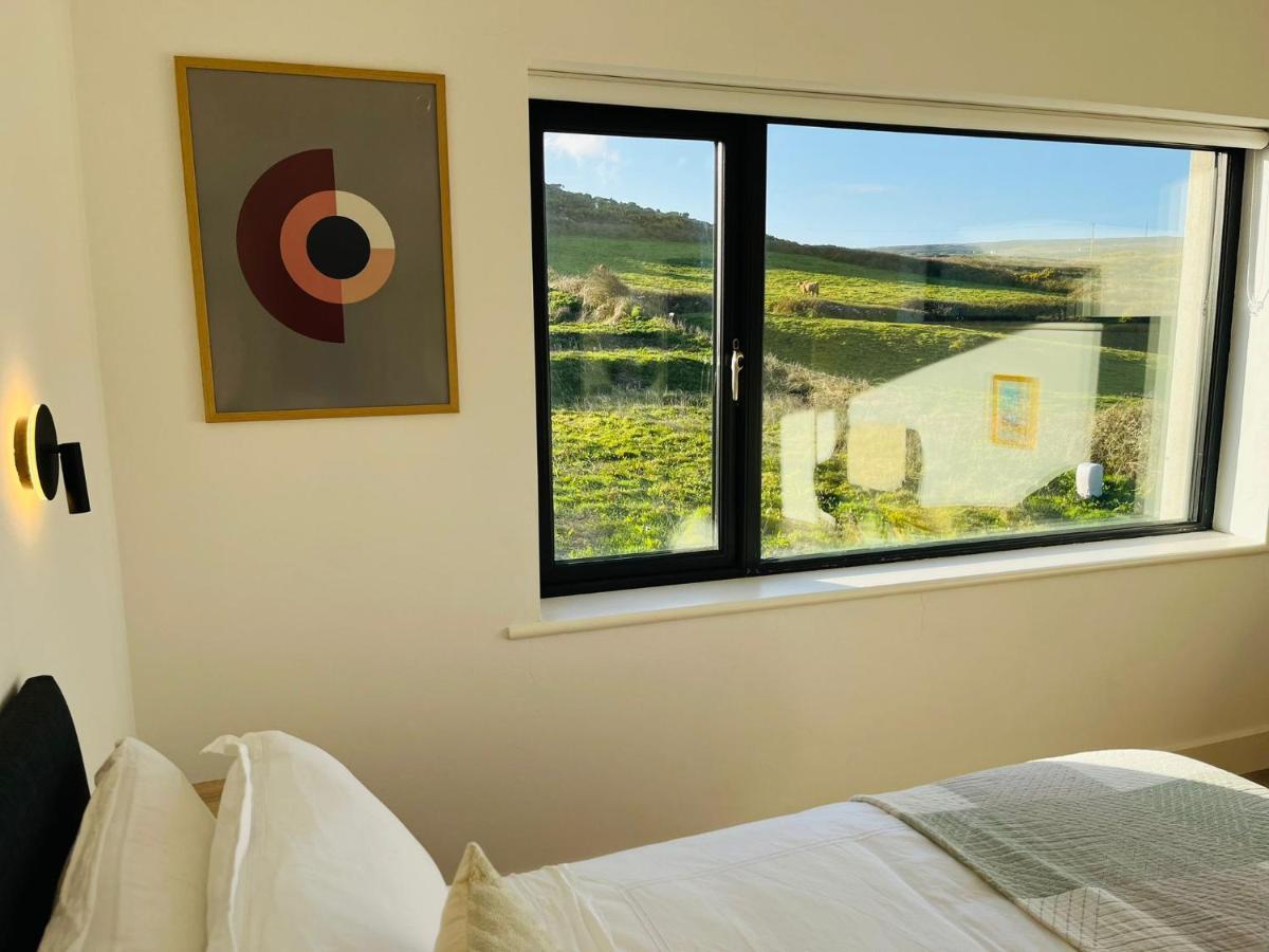 Greene Acres Hotel Дулин Екстериор снимка