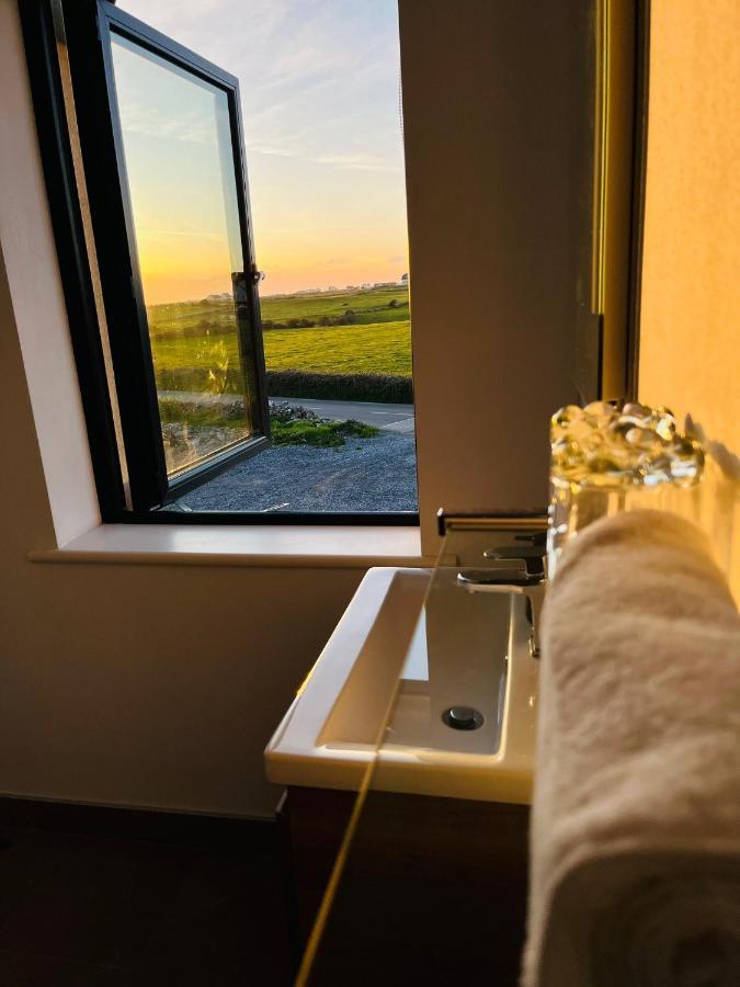 Greene Acres Hotel Дулин Екстериор снимка